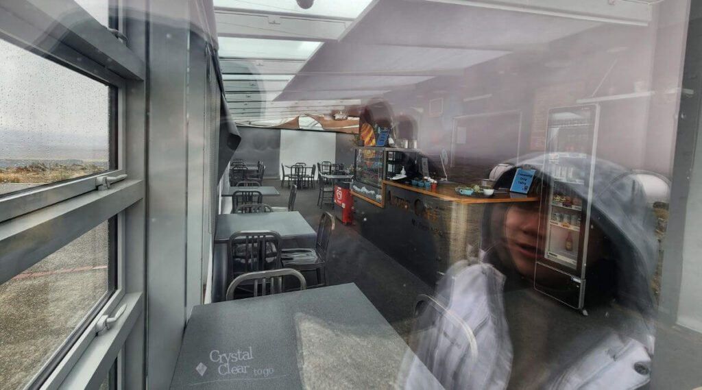 Tekapo Mt John Summit Circuit Track Astro Cafe 蒂卡波約翰山環狀步道 山頂咖啡廳沒開門