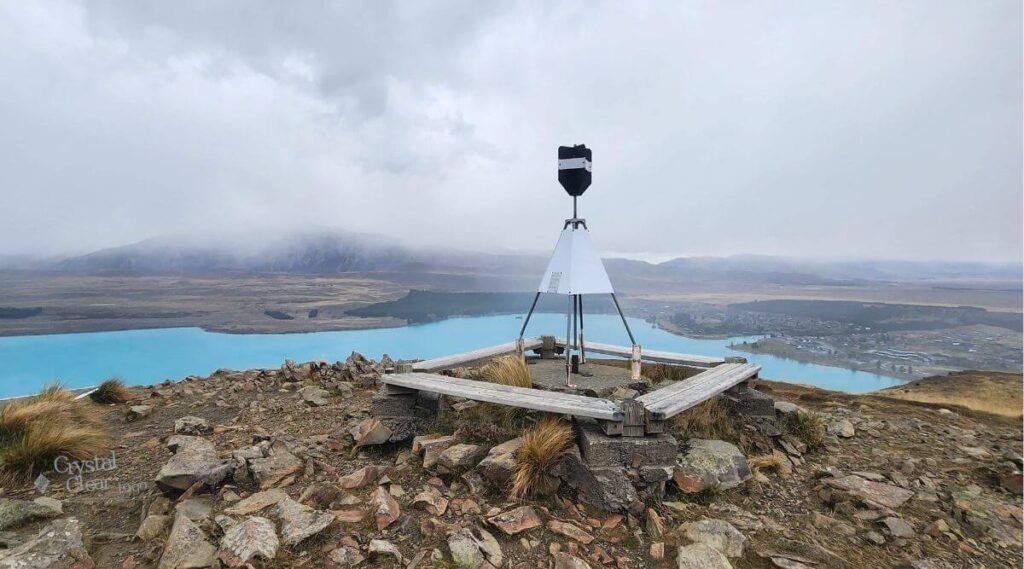 Tekapo Mt John Summit Circuit Track 蒂卡波約翰山環狀步道 山頂天文觀測器材